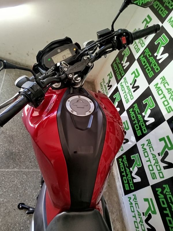 FAZER 250cc